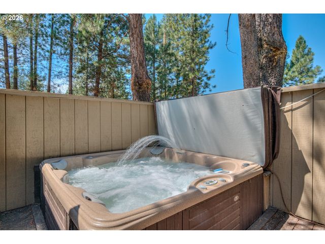 57077 FOX Ln, Sunriver, OR 97707
