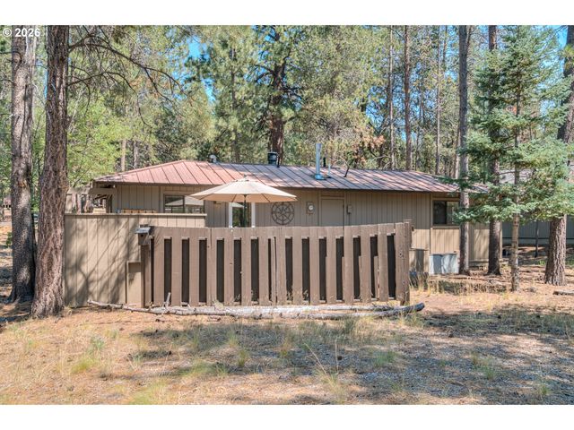 57077 FOX Ln, Sunriver, OR 97707
