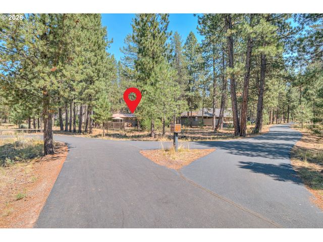 57077 FOX Ln, Sunriver, OR 97707
