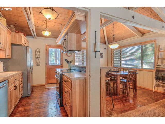 57077 FOX Ln, Sunriver, OR 97707