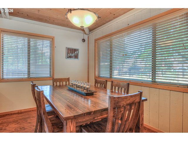 57077 FOX Ln, Sunriver, OR 97707
