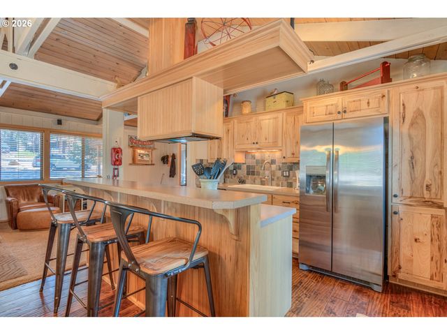 57077 FOX Ln, Sunriver, OR 97707
