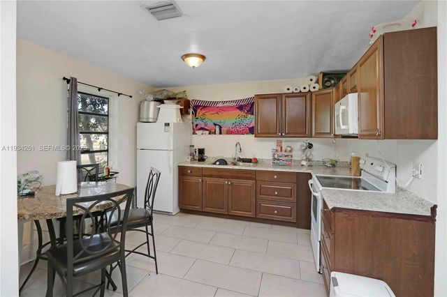 514 NW 21st St, Homestead, FL 33030