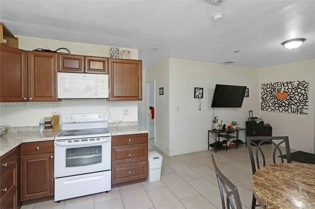 514 NW 21st St, Homestead, FL 33030