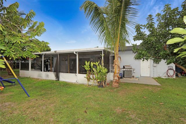 514 NW 21st St, Homestead, FL 33030