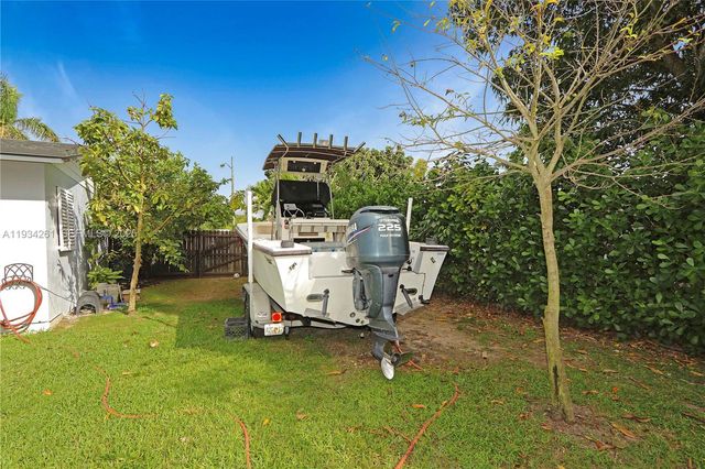 514 NW 21st St, Homestead, FL 33030