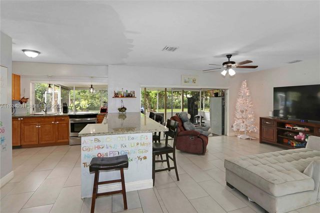 514 NW 21st St, Homestead, FL 33030