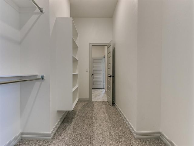 7712 Woods Edge Way, Yukon, OK 73099