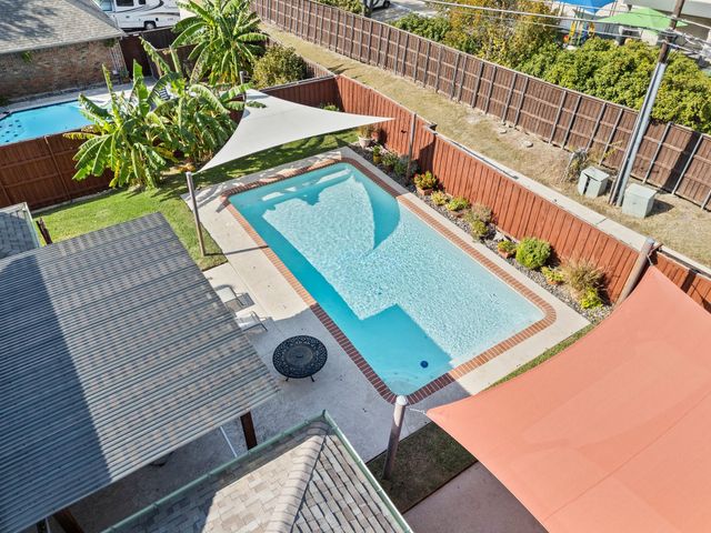 2621 Sedgeway Lane, Carrollton, TX 75006