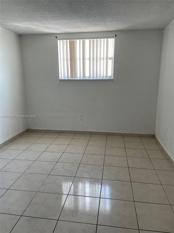 666 W 81st St 407, Hialeah, FL 33014