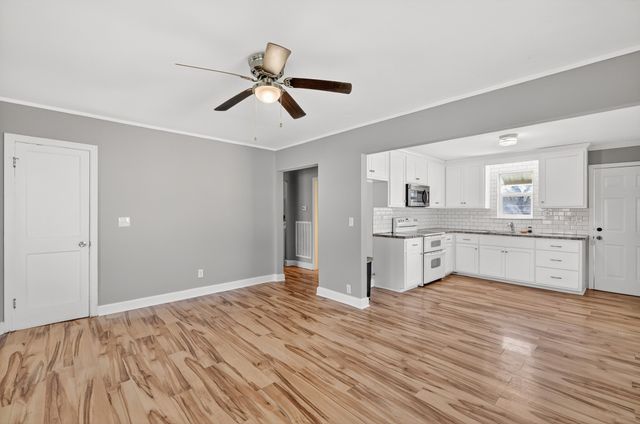 1200 W Lane St, Shelbyville, TN 37160