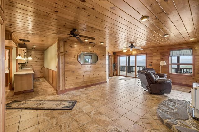 348 Laurel Mountain Road, Madisonville, TN 37354