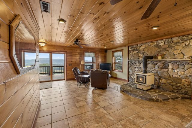 348 Laurel Mountain Road, Madisonville, TN 37354