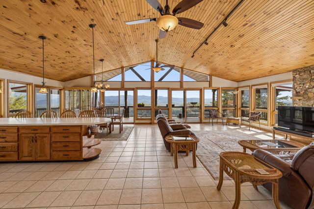 348 Laurel Mountain Road, Madisonville, TN 37354