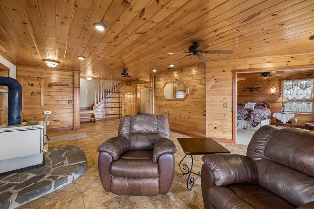 348 Laurel Mountain Road, Madisonville, TN 37354