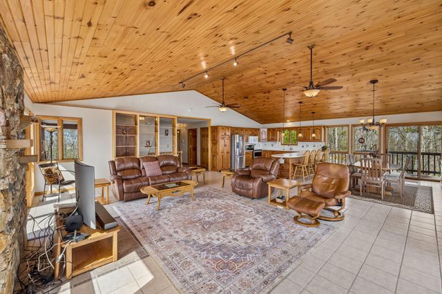 348 Laurel Mountain Road, Madisonville, TN 37354