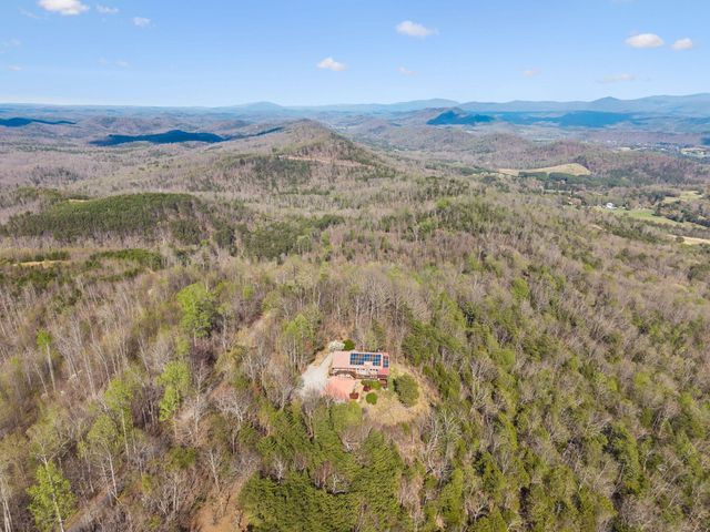 348 Laurel Mountain Road, Madisonville, TN 37354