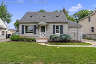 21523 Fresard Street, St. Clair Shores, MI 48080