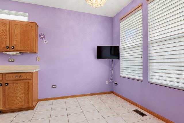 11742 Nottingham Drive, Huntley, IL 60142