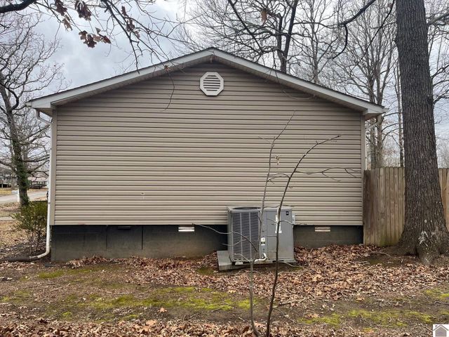 1024 Fox Ridge Ct., Benton, KY 42025