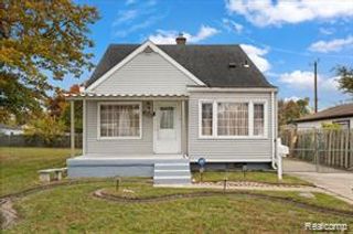 2144 Woodruff Avenue, Warren, MI 48091