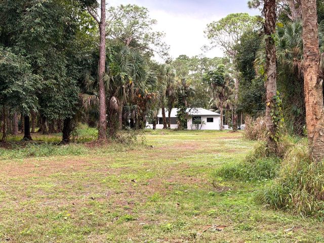 5225 SW Ludlum Street, Palm City, FL 34990