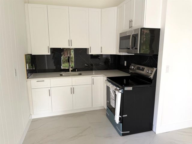 5225 SW Ludlum Street, Palm City, FL 34990