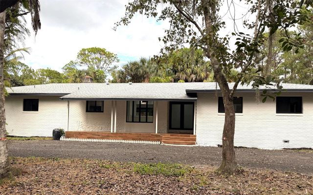 5225 SW Ludlum Street, Palm City, FL 34990