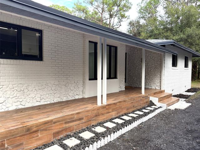 5225 SW Ludlum Street, Palm City, FL 34990