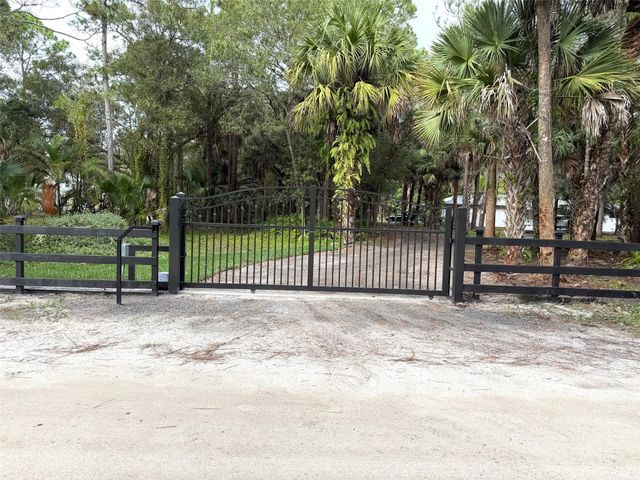 5225 SW Ludlum Street, Palm City, FL 34990