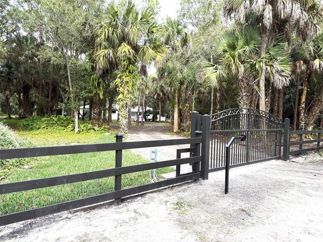 5225 SW Ludlum Street, Palm City, FL 34990