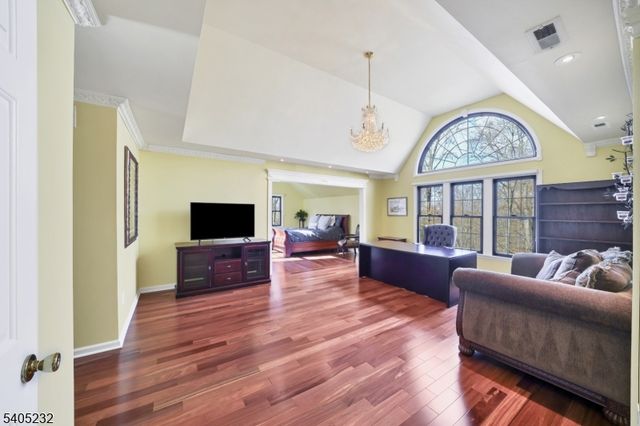 16 William Way, Washington Twp., NJ 07853