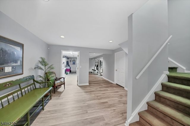 16 William Way, Washington Twp., NJ 07853