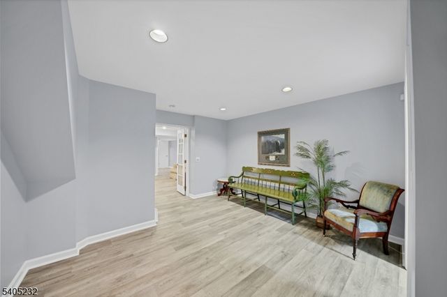 16 William Way, Washington Twp., NJ 07853