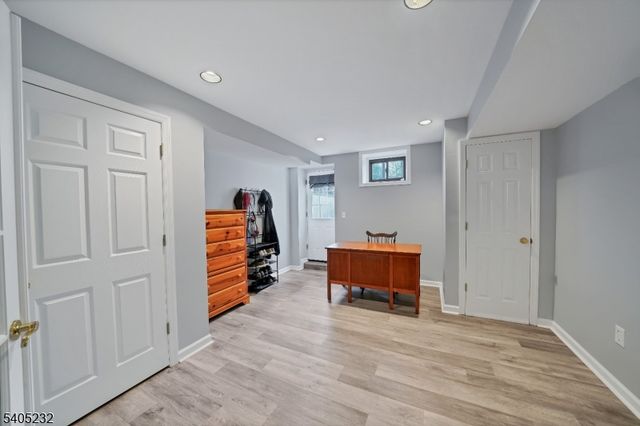 16 William Way, Washington Twp., NJ 07853