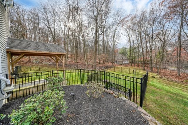 16 William Way, Washington Twp., NJ 07853