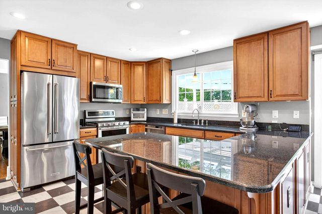 8084 STATION RD, Manassas, VA 20111