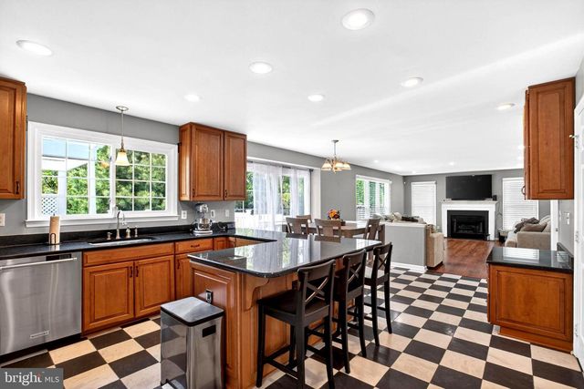 8084 STATION RD, Manassas, VA 20111