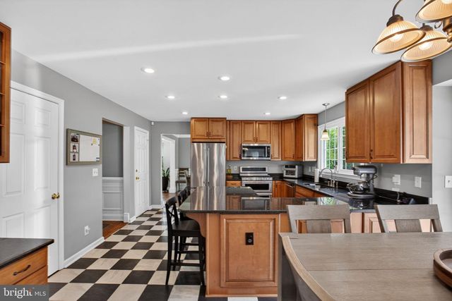 8084 STATION RD, Manassas, VA 20111