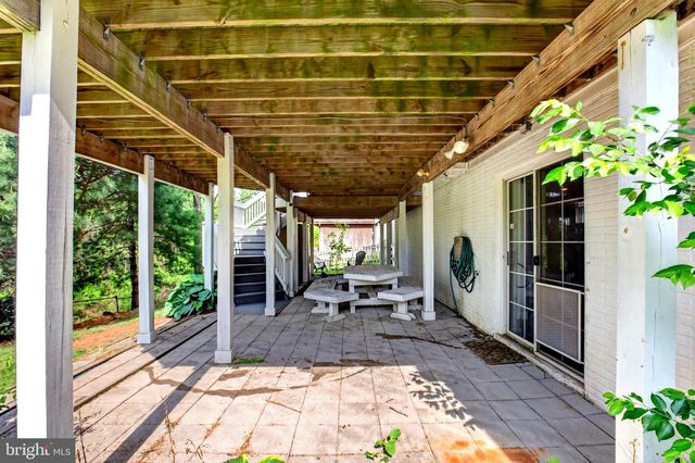 8084 STATION RD, Manassas, VA 20111
