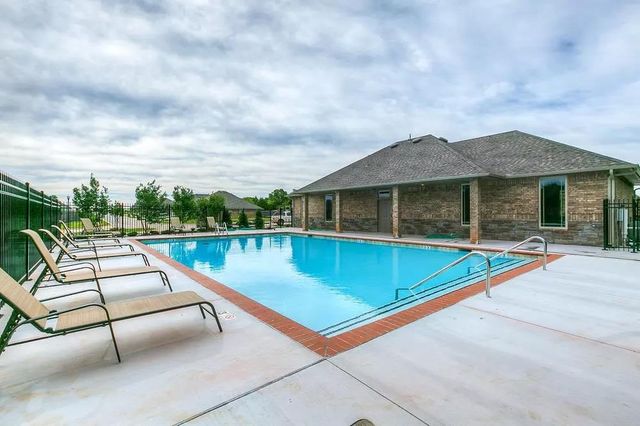 19813 Stovall Drive, Edmond, OK 73012