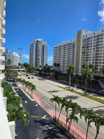 5601 Collins Avenue 520, Miami Beach, FL 33140
