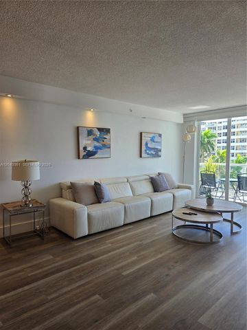 5601 Collins Avenue 520, Miami Beach, FL 33140