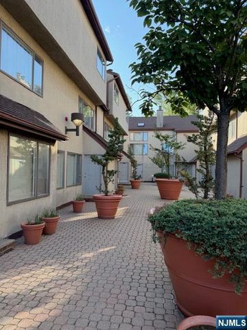 1309 15th Street, Fort Lee, NJ 07024