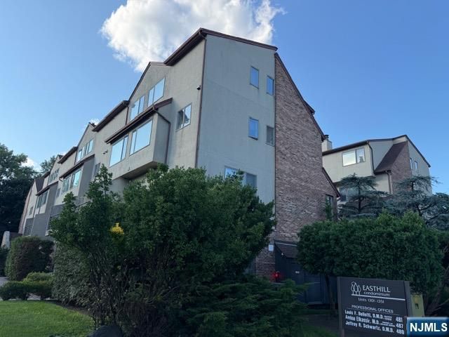 1309 15th Street, Fort Lee, NJ 07024