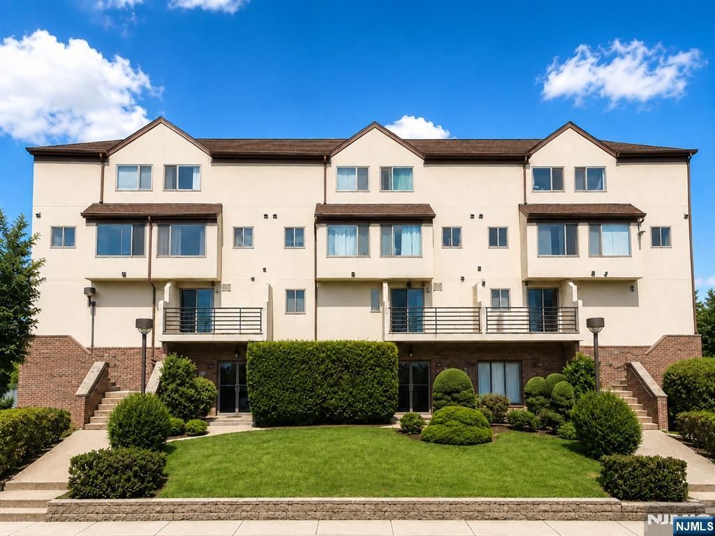1309 15th Street, Fort Lee, NJ 07024