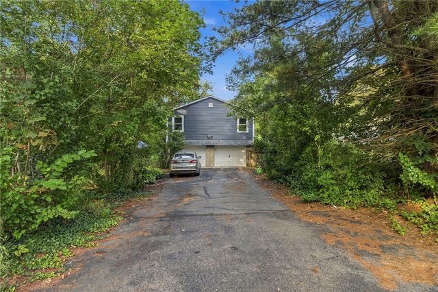 17 Pleasant View Circle, Smithfield, RI 02828