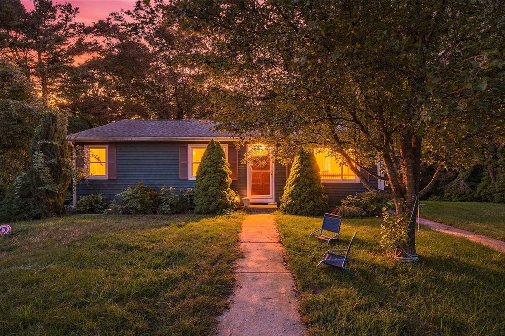 17 Pleasant View Circle, Smithfield, RI 02828