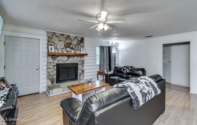 700 E Dewey Camp Drive, Florence, MS 39073