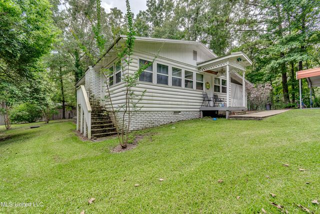 700 E Dewey Camp Drive, Florence, MS 39073